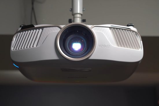 découvrez notre sélection de projecteurs performants pour une expérience de visionnage immersive. parfaits pour le cinéma à domicile, les présentations professionnelles ou les jeux vidéo, nos projecteurs offrent une qualité d'image exceptionnelle et des fonctionnalités avancées. explorez les dernières technologies et trouvez le projecteur idéal pour répondre à vos besoins.