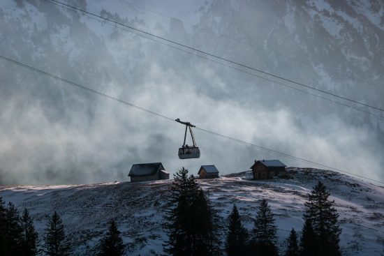 découvrez notre large gamme de câbles adaptés à tous vos besoins, que ce soit pour l'audio, la vidéo, l'informatique ou l'électronique. qualité, durabilité et performance garantis.