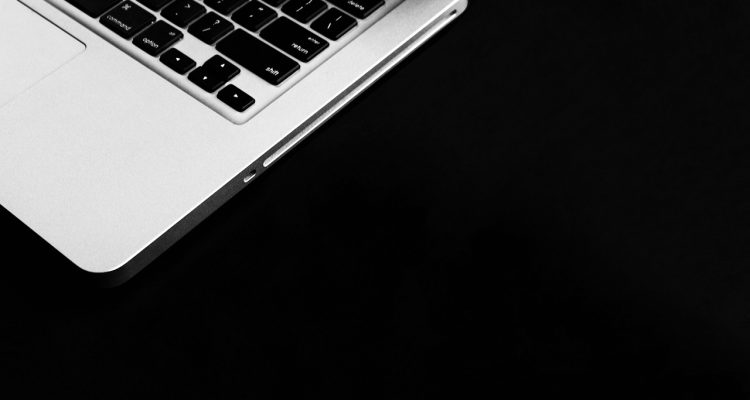 découvrez notre sélection d'accessoires technologiques indispensables pour améliorer votre expérience numérique. des chargeurs aux écouteurs, trouvez tout ce qu'il vous faut pour accompagner vos appareils avec style et performance.