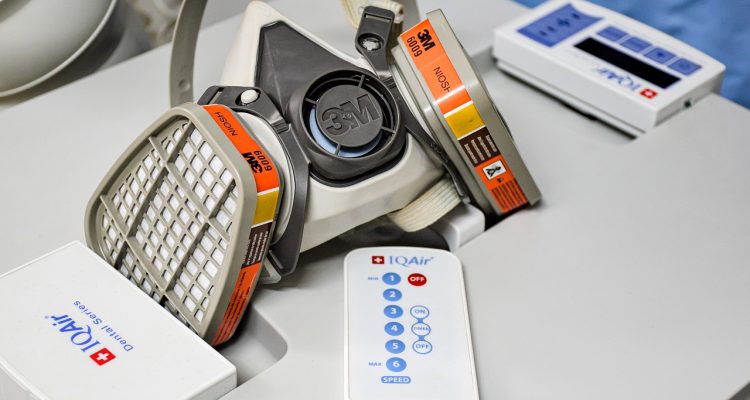 découvrez les purificateurs d'air connectés qui améliorent la qualité de votre environnement intérieur. grâce à la technologie intelligente, suivez et contrôlez la purification de l'air directement depuis votre smartphone. respirez un air pur et frais, en tout temps.