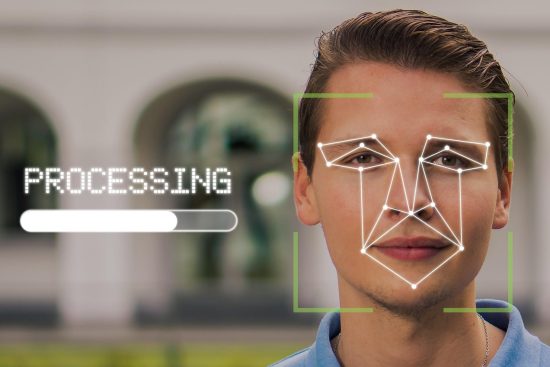 découvrez les avancées et les applications de la reconnaissance faciale, une technologie révolutionnaire qui transforme la sécurité, l'identification et l'expérience utilisateur dans divers domaines.