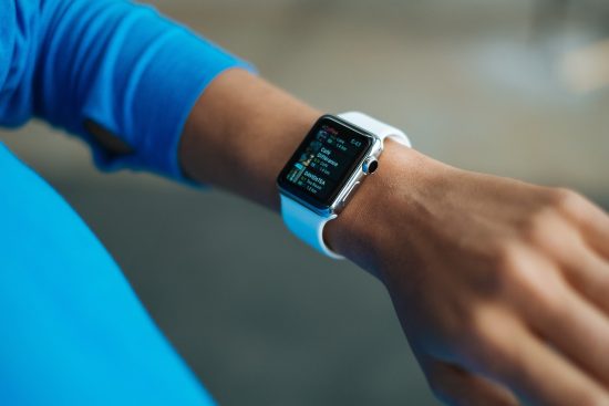 découvrez les écrans intelligents qui révolutionnent votre expérience multimédia. profitez de fonctionnalités avancées telles que la connectivité sans fil, les commandes vocales et l'intégration parfaite avec vos appareils domotiques. transformez votre espace de vie avec des solutions d'affichage innovantes et interactives.