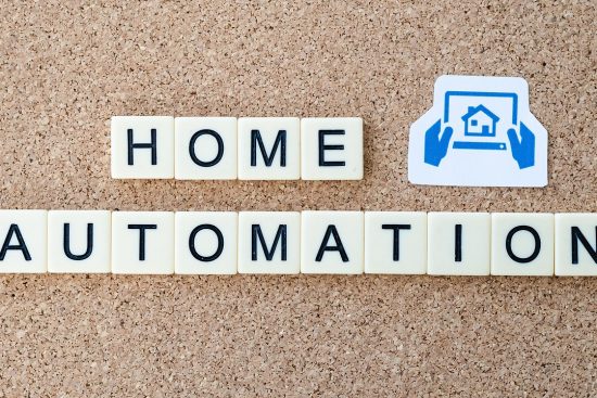 découvrez l'univers de la maison intelligente avec des solutions innovantes pour automatiser et contrôler votre habitat. améliorez votre confort, votre sécurité et votre efficacité énergétique grâce à des technologies de pointe.