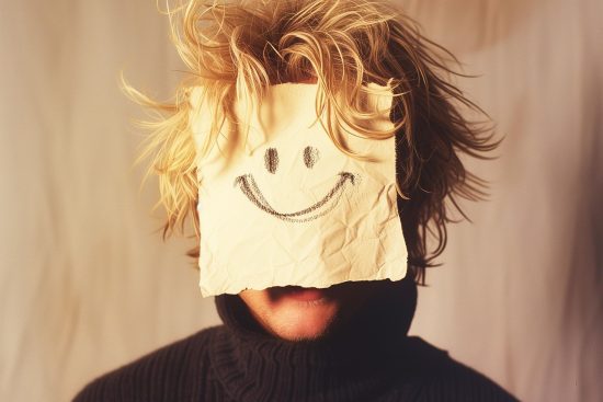 découvrez l'importance de l'anonymat dans notre monde numérique. explorez comment la protection de votre identité en ligne vous permet de naviguer sur internet en toute sécurité, tout en préservant votre vie privée. apprenez les meilleures pratiques pour rester anonyme et les outils efficaces pour protéger vos données personnelles.