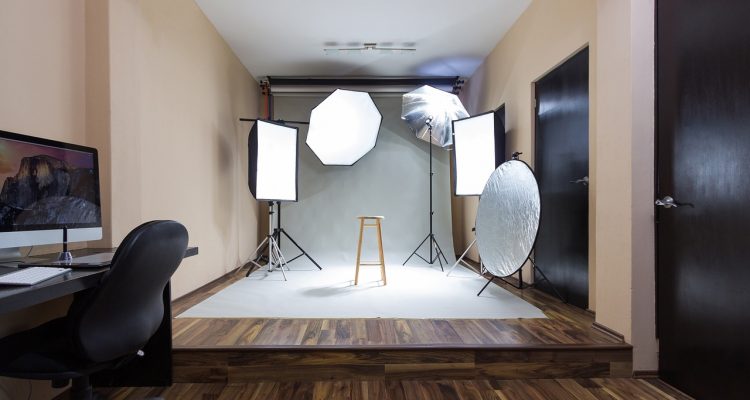 découvrez notre guide complet pour créer un home studio parfait. apprenez à choisir le bon équipement, à optimiser votre espace et à produire des enregistrements de qualité professionnelle depuis le confort de votre maison.
