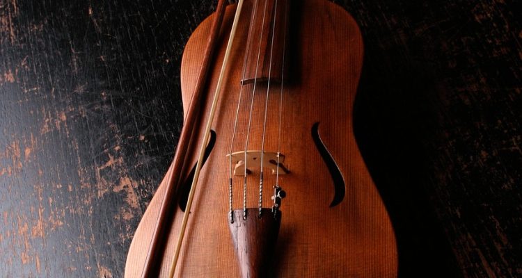découvrez l'univers des instruments virtuels, où créativité et technologie se rencontrent. apprenez à maîtriser des sons innovants, des synthétiseurs aux échantillonneurs, pour enrichir vos compositions musicales. plongez dans un monde de possibilités illimitées et transformez vos idées en véritables chefs-d'œuvre sonores.